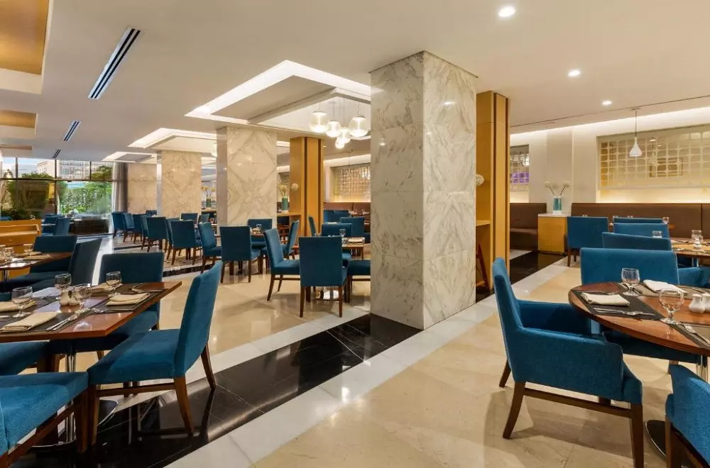 هتل رویال کنتیننتال دبی